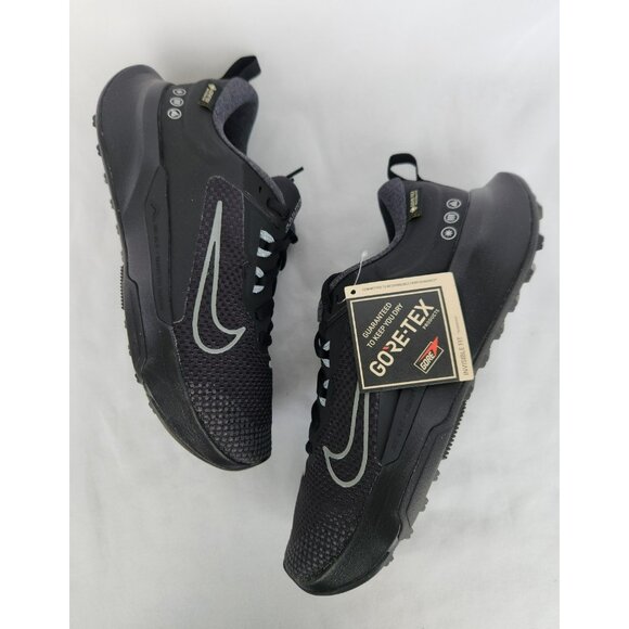* 8.5 WOMEN'S NIKE JUNIPER TRAIL 2 GTX V2 BLACK HM9734-001 BLACK GRAY GORE-TEX - Picture 1 of 7